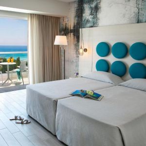 Vangelis Hotel and Suites