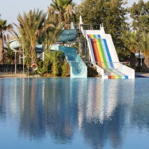 Hotel Euphoria Palm Beach Resort