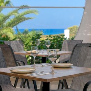 Hotel Nirvana Beach