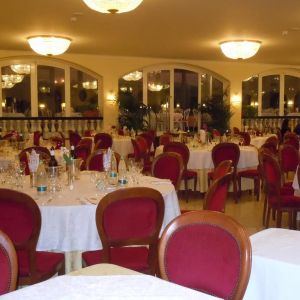 Hotel Due Mari (sau similar)