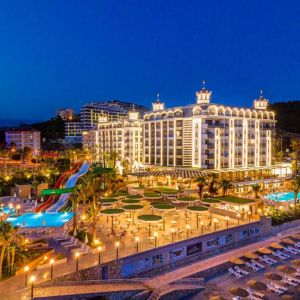 ARIA RESORT and SPA HOTEL