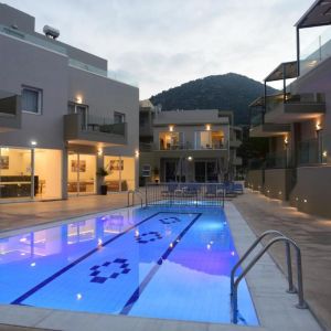 Blue Horizon Apartments