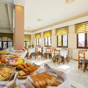 Eltina Hotel