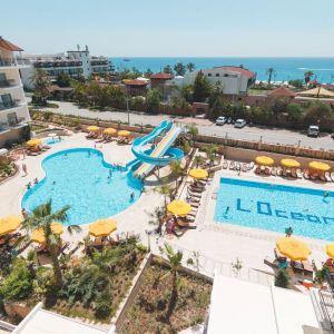 Loceanica Beach Resort