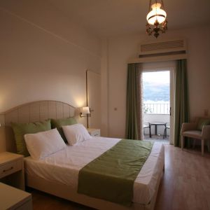 Hotel Mirini