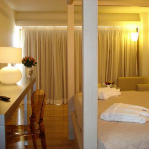 Hotel The Island