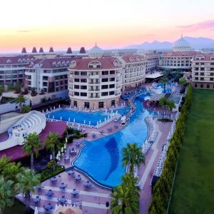 Hotel Kirman Belazur Resort and Spa