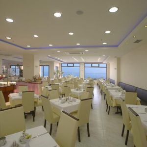 Hotel Atlantis Beach