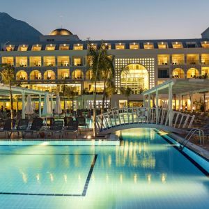 Hotel Karmir Resort and Spa
