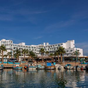 Limanaki Beach Hotel and Suites