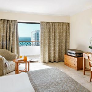 Hotel Mitsis Petit Palais Beach