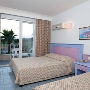 Hotel Eva Beach