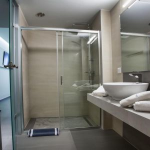 Melrose Hotel