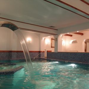 Hotel Imparatul Romanilor