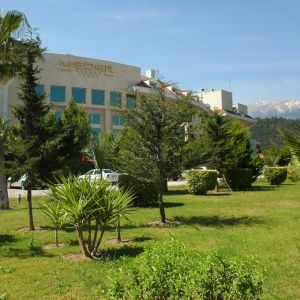Hotel Meder Resort