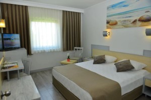 AQI Pegasos World Hotel