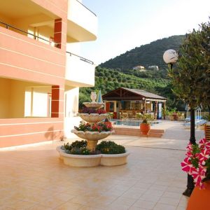 Elpis Studio Apartments