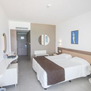 Hotel Vassos Nissi Plage