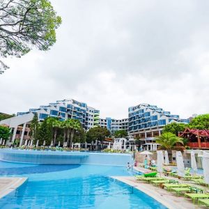 Cornelia Azure Vilas Belek