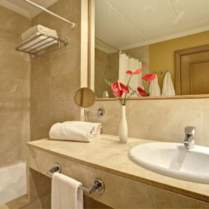 Grupotel Playa de Palma Suites and Spa