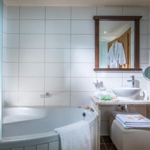 Koutrakis Suites