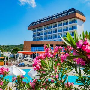 Throne Beach Resort Side