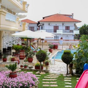 Melis Studios (Apartamente)