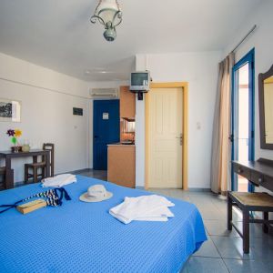 Iliana Apartments and Hotel