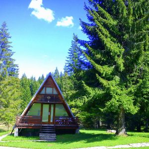 Malina Holiday Village