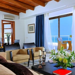 Hotel Apollonia Beach Resort and Spa