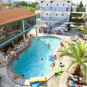 Hotel Hanioti Grand Victoria