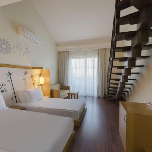 Revelion Siam Elegance Resort and Spa Hotel