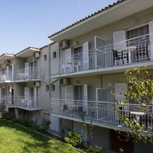 Bella Vista Hotel and Studios