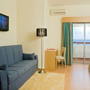 Hotel Dom Jose Beach