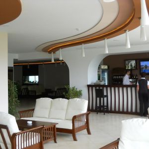 Complex Turistic Valea cu Pesti