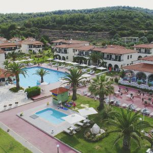 Bomo Assa Maris Beach