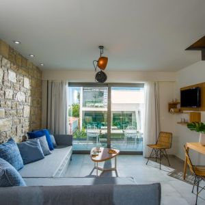 Mary Hotel and Mary Royal Suites