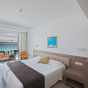 Hotel Vassos Nissi Plage