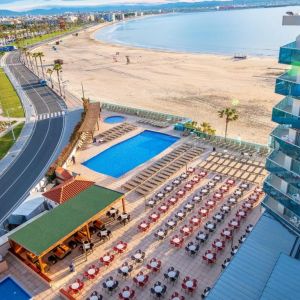 Hotel Golden Donaire Beach