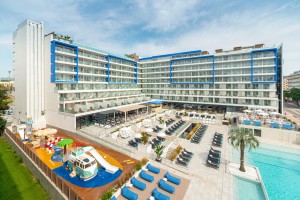 Hotel L Azure