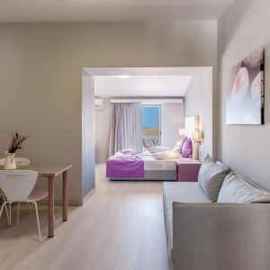 Sunrise Village Aparthotel