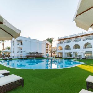 Sunrise Remal Beach Resort