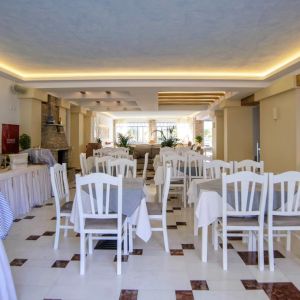 Erato Seaside Hotel
