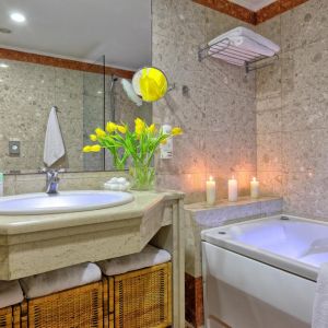 Hotel Apollonia Beach Resort and Spa