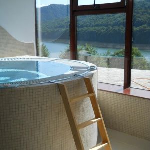 Complex Turistic Valea cu Pesti