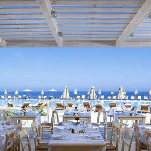 Senimar Royal Blue Resort (The Royal Blue a Luxury Beach Resort)
