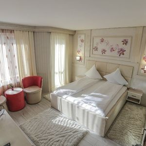 Hotel Golden Spirit