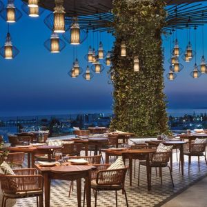 Amanti MadeForTwo Hotels
