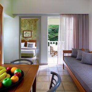 Hotel Elotis Suites Agia Marina