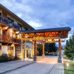 Hotel Strazhite